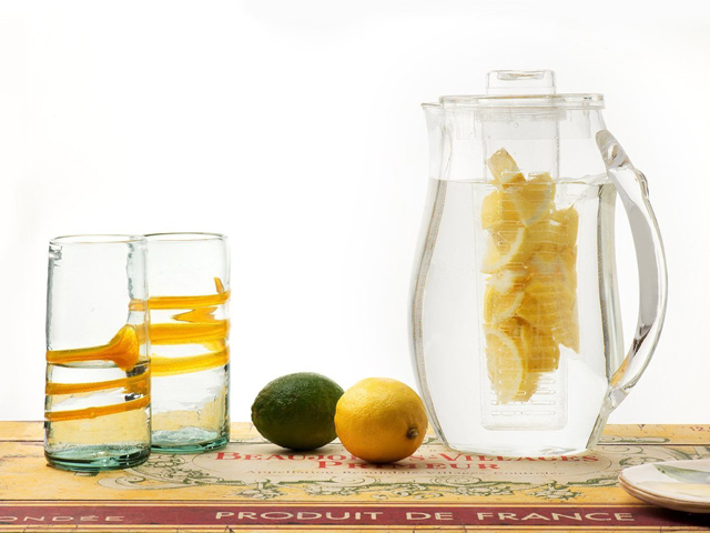 Muôn kiểu bình detox để đựng nước thải độc, giảm cân