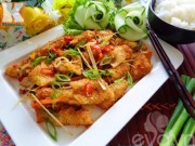 Bếp Eva - Mực chiên sả ớt lôi cuốn cuối tuần