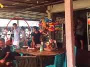 Làng sao - Lộ thêm hình ảnh Triệu Lệ Dĩnh "cặp kè" bạn trai CEO