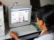 Tin tức - Vì sao không nên đăng ảnh con lên Facebook?