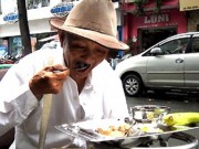 Tin tức - TP.HCM: Thu nhập dưới 21 triệu đồng/người/năm là nghèo