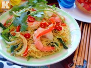 Bếp Eva - Bún xào tôm ngon miệng cho ngày mới