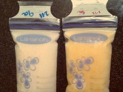 Bà bầu - Túi sữa mẹ khác màu và sự kỳ diệu khiến triệu người kinh ngạc