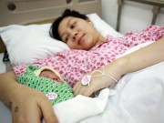Tin tức - Tiết lộ quy trình đỡ trẻ, trao con không thể nhầm ở BV phụ sản