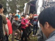 Tin tức - Xe chở khách du lịch Trung Quốc gây tai nạn ở Sapa