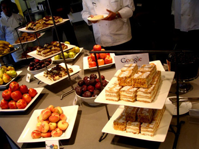 Bữa ăn như khách sạn 5 sao của nhân viên Facebook