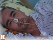 Làng sao - Cuộc sống khó khăn chồng chất của Nguyễn Hoàng sau tai biến