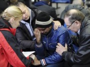 Tin tức - Máy bay rơi ở Nga: Thân nhân hành khách đau đớn nhận tin dữ