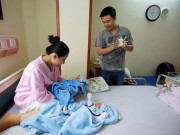 Bà bầu - Hạnh phúc vỡ òa của sản phụ sinh đôi ngày Quốc tế Hạnh phúc