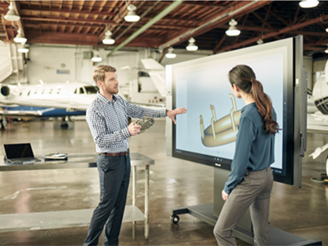 Tablet khổng lồ giá siêu chát của Microsoft chính thức lên kệ