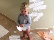 Làm mẹ - "Khóc thét" với những trò nghịch ngợm của trẻ