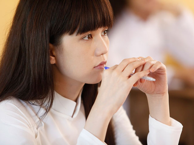 Ngọc Trinh: Tôi khóc sưng mắt vì xót xa, thương bản thân mình