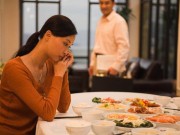 Hôn nhân - Gia đình - Chồng vô tâm, tổ ấm có thực sự ấm?