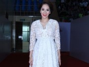 Làng sao - Khánh Thi tự tin khoe bụng bầu 6 tháng "vượt mặt"