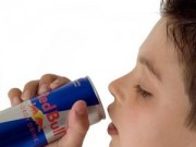 Sức khỏe - Uống nước tăng lực có nguy cơ đau tim, đột tử