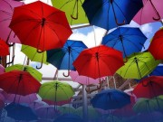 Thời trang - Những mẹo thời trang cần biết trong ngày mưa