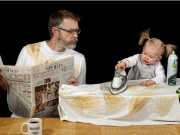 Clip Eva - Cười không nhặt được mồm khi các ông bố ở nhà trông con