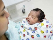 Làm mẹ - Bé chào đời từ tinh trùng người cha đã chết 2 ngày trước