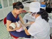 Tin tức - Trẻ mắc bệnh vì phụ huynh chê vắc xin miễn phí