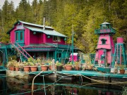 Nhà đẹp - Bỏ nhà phố, vợ chồng già xây đảo nổi trên biển