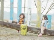 Làm mẹ - Chùm ảnh cực ‘cute’ của cặp sinh đôi cùng trứng người Nhật