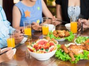 Tin tức - Rước bệnh vì thói quen ăn uống dễ dãi của người Việt
