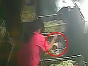Tin tức - Thắt tim với clip y tá tát, đập trẻ sơ sinh trong phòng