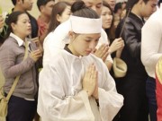 Làng sao - Vợ Duy Nhân: "Anh đã đi về nơi tốt hơn ở đây gấp ngàn lần"