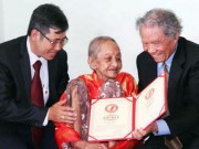 Tin tức - Cụ bà Việt Nam cao tuổi nhất thế giới: Giám định mẫu tóc