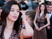 Làng sao - Jeon Ji Hyun khoe sắc "sang chảnh" trên thảm đỏ Cannes