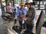 Mua sắm - Giá cả - Giá xăng dầu lại “dọa” tăng