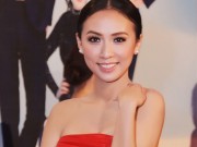 Làng sao - Huyền Ny diện váy hơn 200 triệu nặng 15 kg lên thảm đỏ