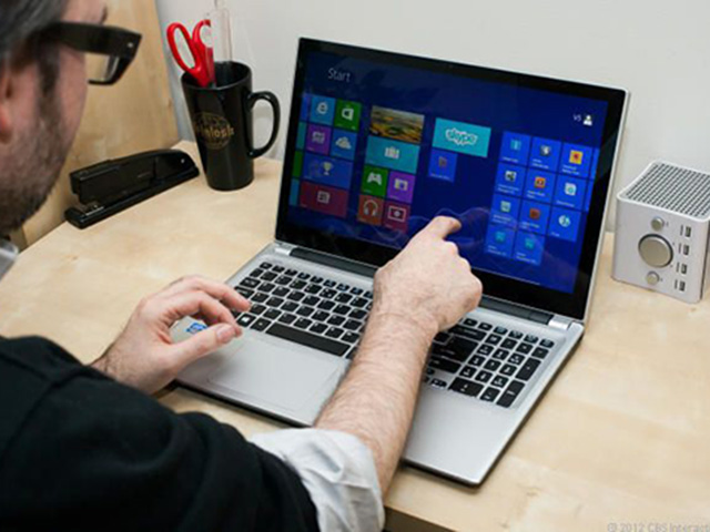 5 lý do không nên mua laptop màn hình cảm ứng