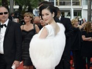 Làng sao - Lý Nhã Kỳ giãi bày chuyện "đến Cannes với tư cách gì"