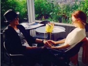 Làng sao - Lộ ảnh Bae Yong Joon và Park Soo Jin hẹn hò