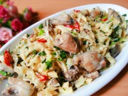 Bếp Eva - Ếch xào măng đầy hấp dẫn
