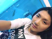 "Soi" sao - "Bà bầu" Ngọc Quyên rạng rỡ trở về VN