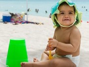 Tin tức cho mẹ - Vì sao mẹ không thể không dùng kem chống nắng cho con?