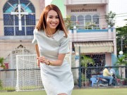 Làng sao - Ninh Dương Lan Ngọc đến cổ vũ The Men đá bóng