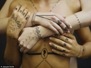 Làm đẹp - Ngắm hình xăm mới đầy táo bạo của Rihanna