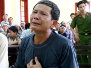Tin tức - Chém chết vợ, ra tòa còn khóc lóc thảm thiết vì “nhớ vợ”