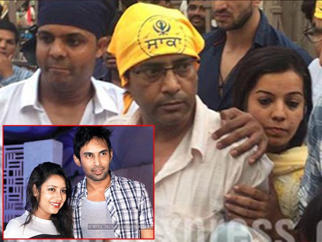 Bố Cô dâu 8 tuổi: Rahul nên ngồi tù suốt đời