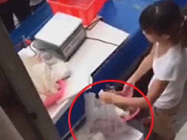 Màn tráo hàng không thể điêu hơn lừa người mua