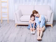 Yêu con - Bộ ảnh "mẹ đẹp, con xinh" của nữ MC 30 tuổi có gương mặt 9x