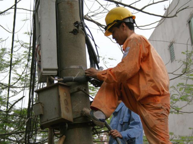 Người dân lo tiền điện tăng...theo mùa