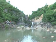 Tin tức - Bị trượt chân khi bắt ốc, chị đuối nước, em nguy kịch