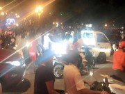 Tin tức - Gây tai nạn bỏ chạy, ô tô bị hàng chục xe máy truy đuổi