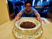 Bếp Eva - Có gì trong bát mì bò 6 vị giá 7 triệu đồng?