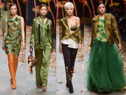 Thời trang - Cuộc diễu binh trong rừng lá khô của Lê Thanh Hòa