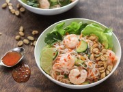 Bếp Eva - Bún trộn tôm thơm ngon, thanh mát